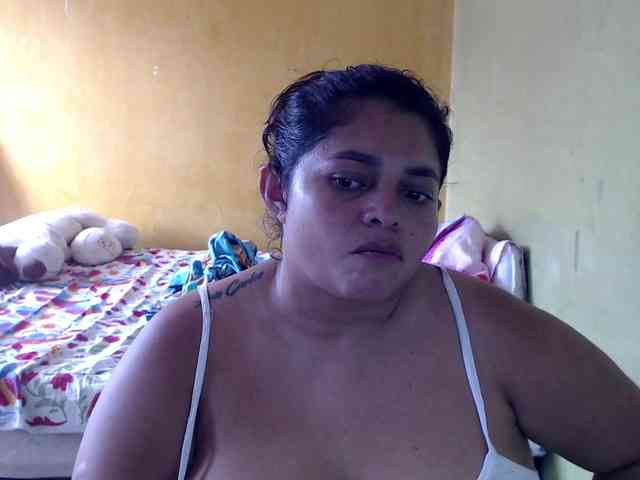 mia-naughty webcam