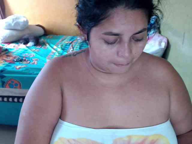 mia-naughty webcam