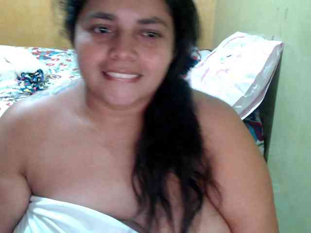mia-naughty webcam