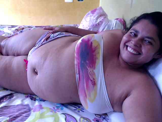 mia-naughty webcam