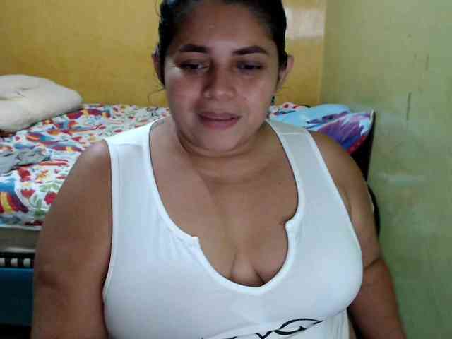 mia-naughty webcam