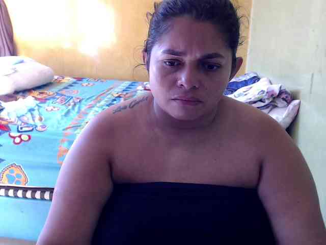 mia-naughty webcam