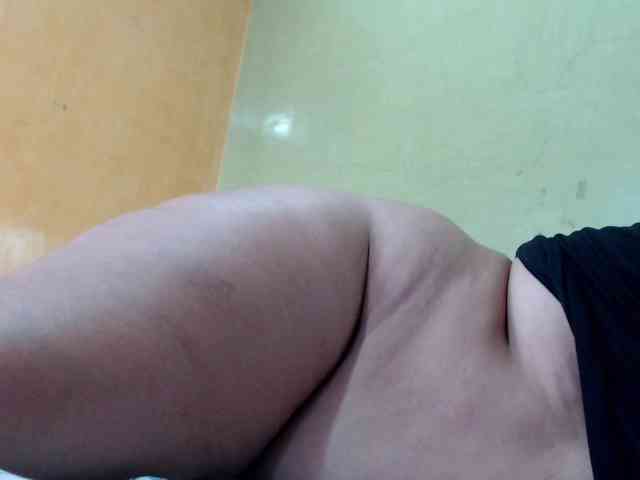 mia-naughty webcam