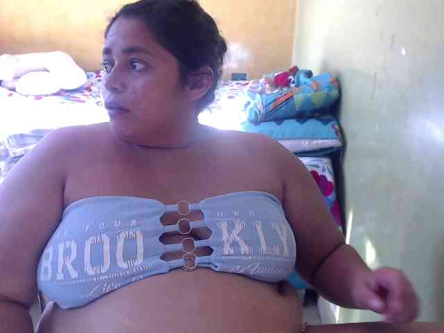 mia-naughty webcam