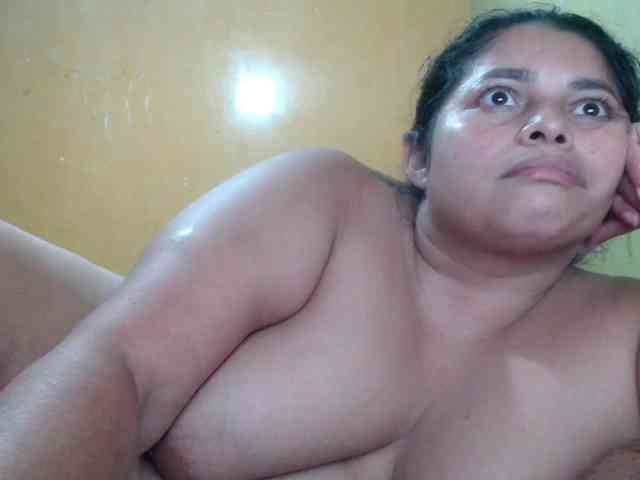 mia-naughty webcam