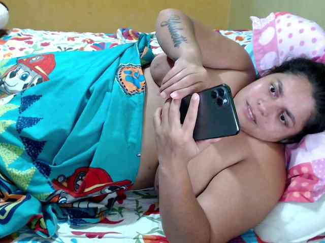 mia-naughty webcam