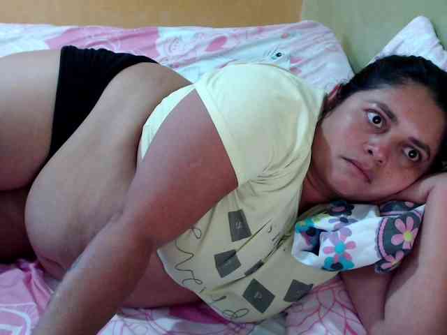 mia-naughty webcam