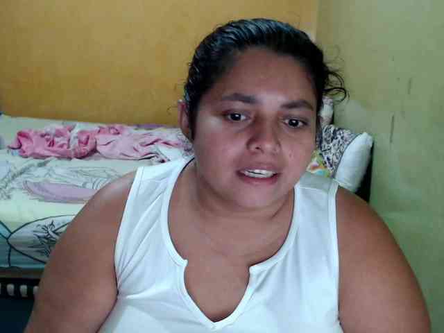 mia-naughty webcam