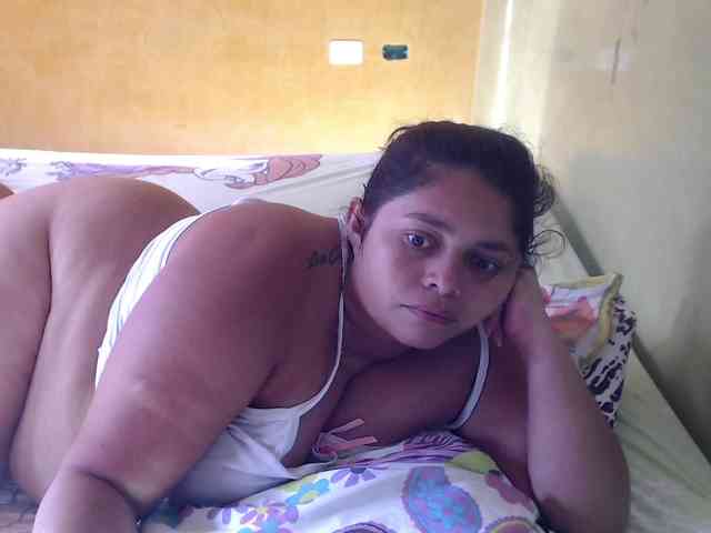 mia-naughty webcam