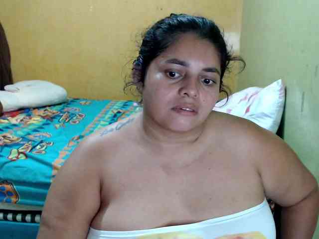 mia-naughty webcam