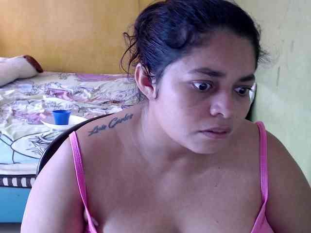 mia-naughty webcam