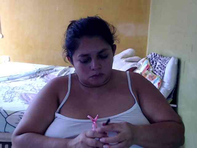 mia-naughty webcam