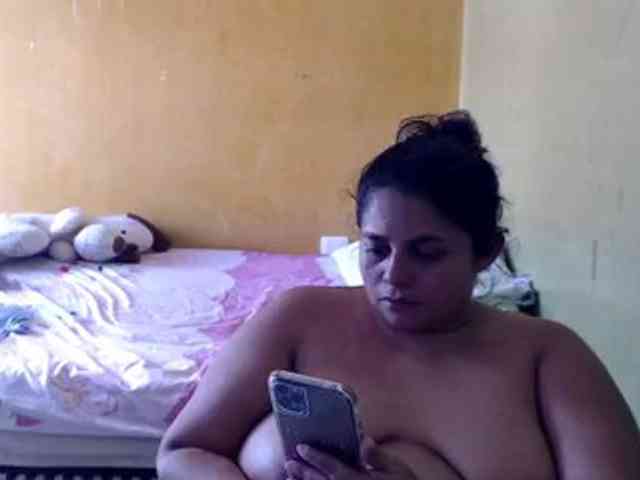 mia-naughty