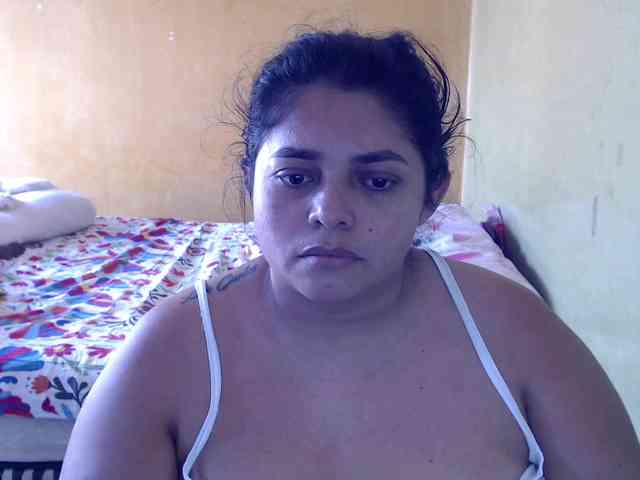 mia-naughty webcam