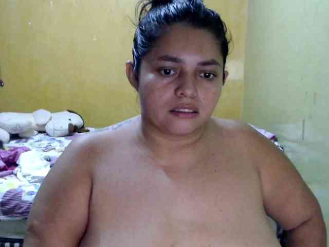 mia-naughty webcam