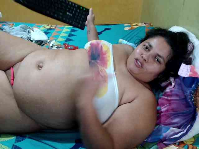 mia-naughty webcam