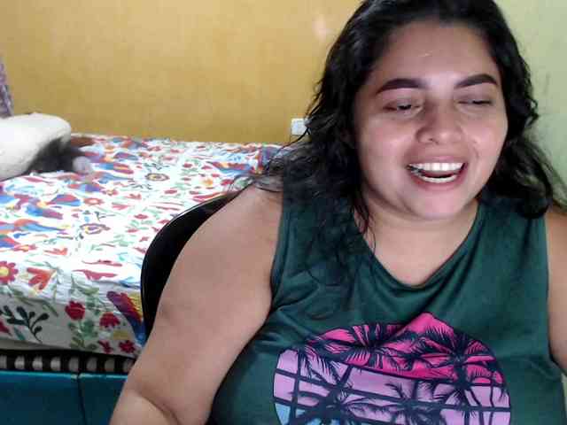mia-naughty webcam