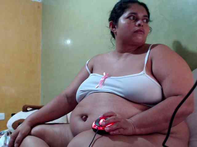 mia-naughty webcam