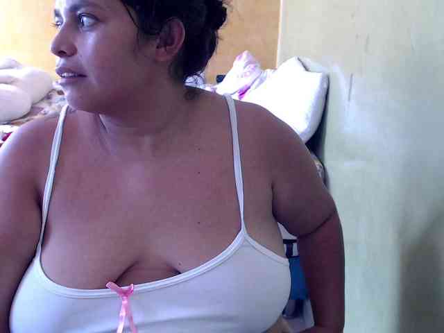 mia-naughty webcam