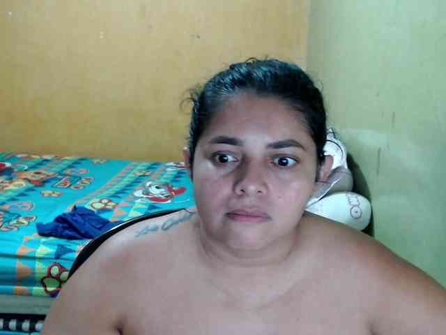 mia-naughty webcam