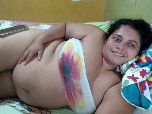 mia-naughty webcam