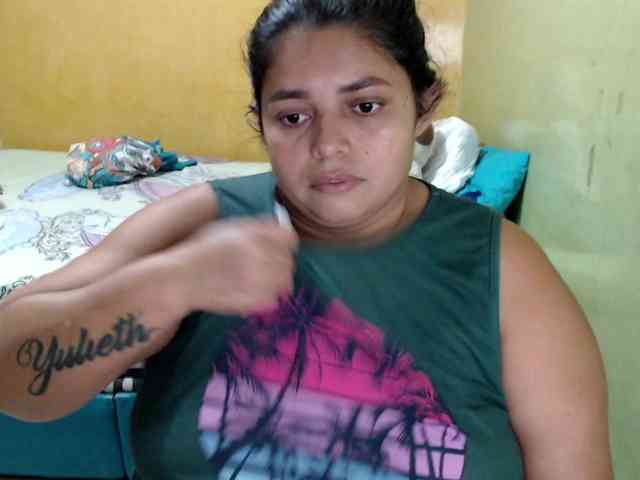 mia-naughty webcam