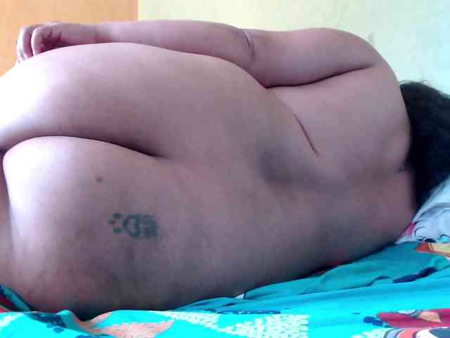 mia-naughty webcam