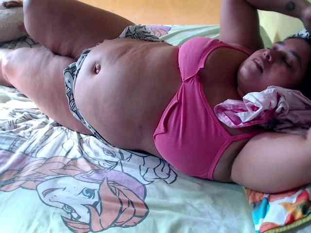 mia-naughty webcam