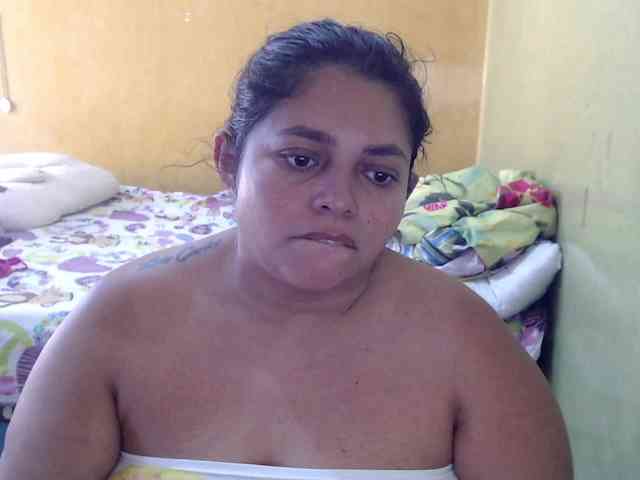 mia-naughty webcam