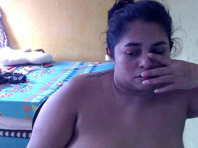 mia-naughty webcam