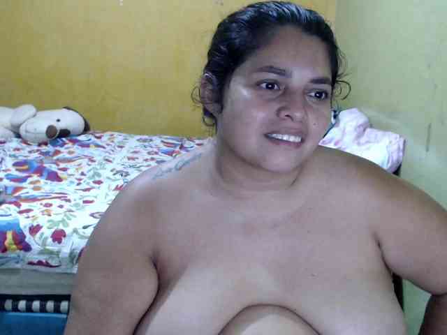 mia-naughty webcam