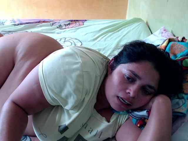 mia-naughty webcam