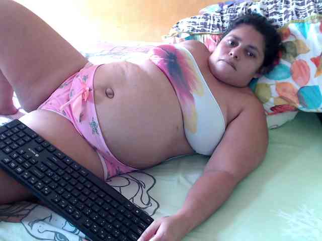 mia-naughty webcam