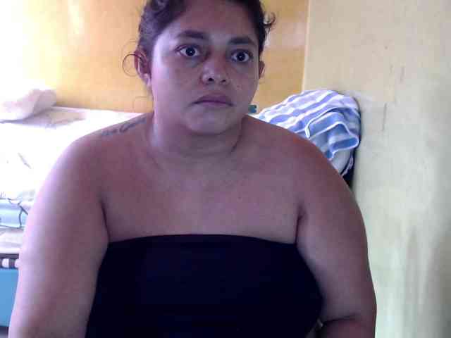 mia-naughty webcam