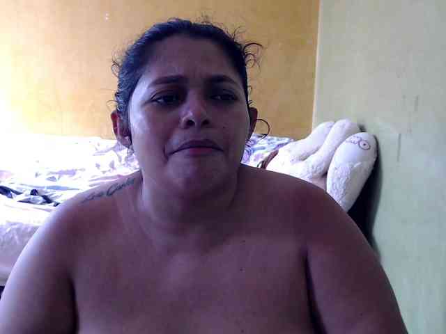 mia-naughty webcam