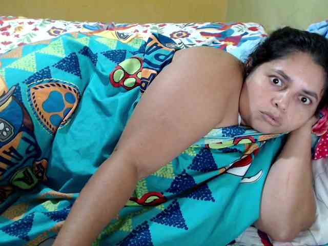 mia-naughty webcam