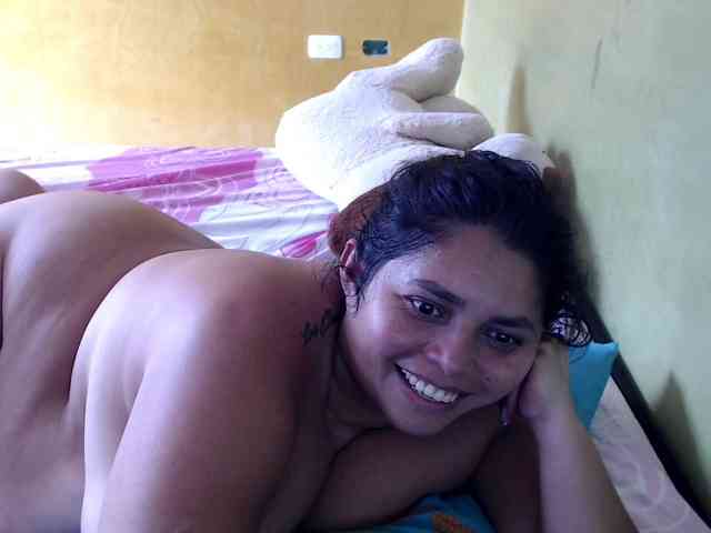 mia-naughty webcam