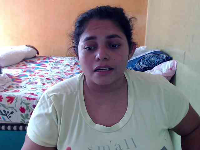 mia-naughty webcam