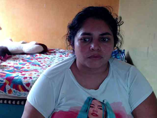 mia-naughty webcam