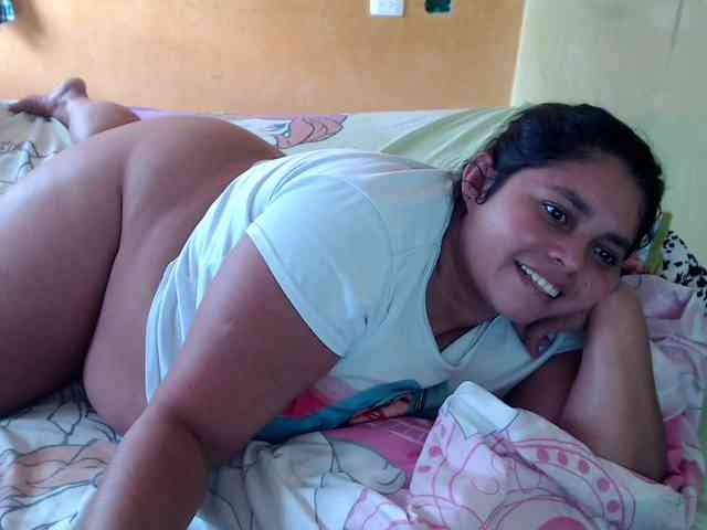mia-naughty webcam