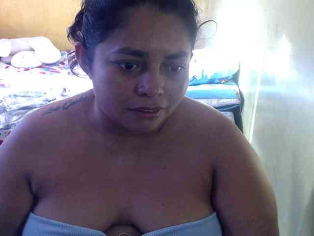 mia-naughty webcam