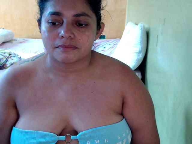 Modelo: mia-naughty