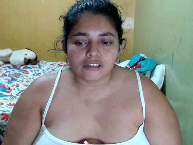 mia-naughty webcam
