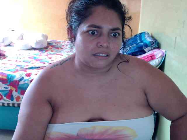 mia-naughty webcam