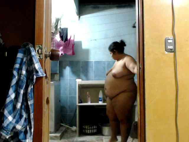mia-naughty webcam