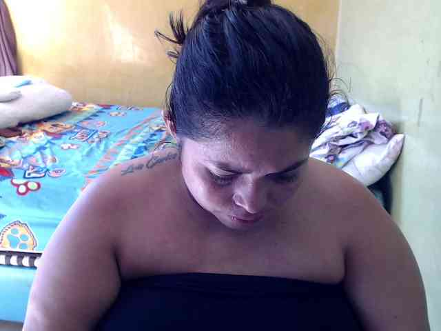 mia-naughty webcam