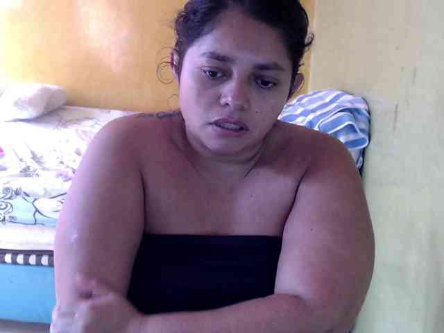 mia-naughty webcam