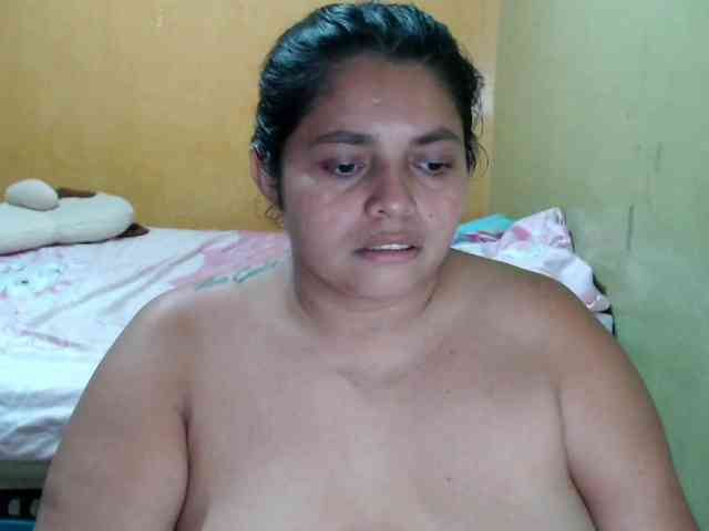 mia-naughty webcam
