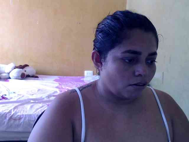 mia-naughty webcam
