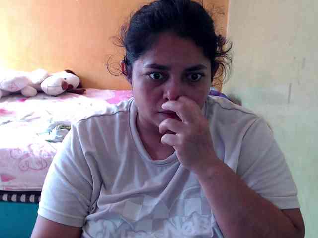 mia-naughty webcam
